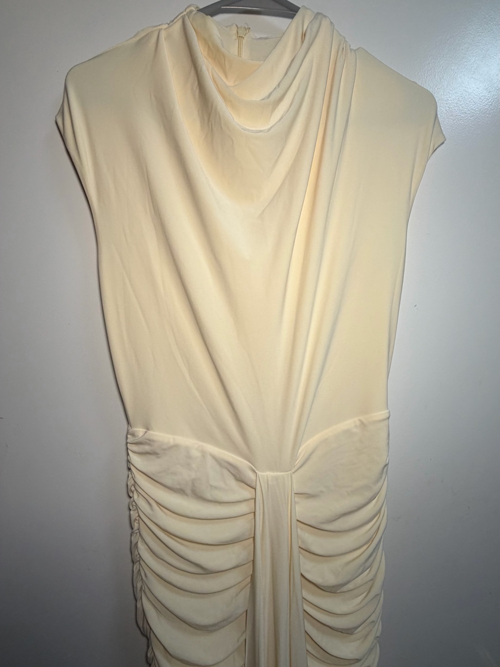 Club L London Lorenza Pale Lemon High-Neck Ruched Maxi Dress – Size US 6 - Picture 6 of 10